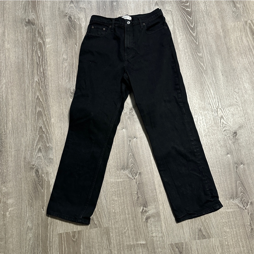 Abercrombie 90’s Straight Ultra High Rise Jeans
